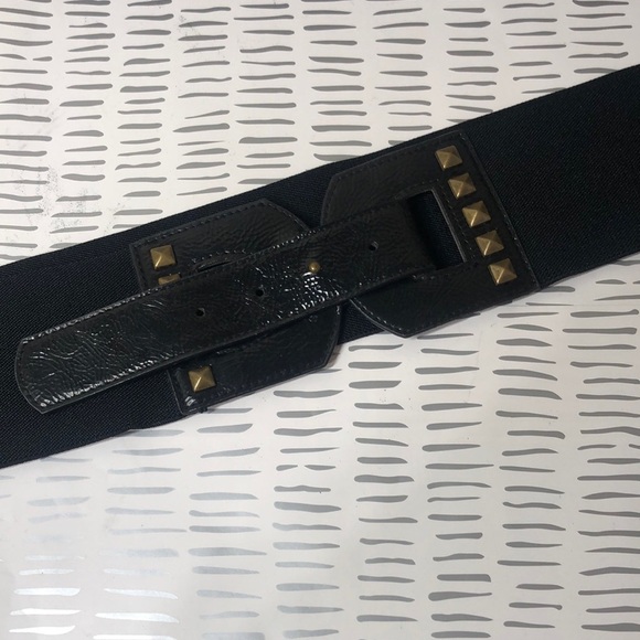 Elastic belt in black - Picture 1 of 5